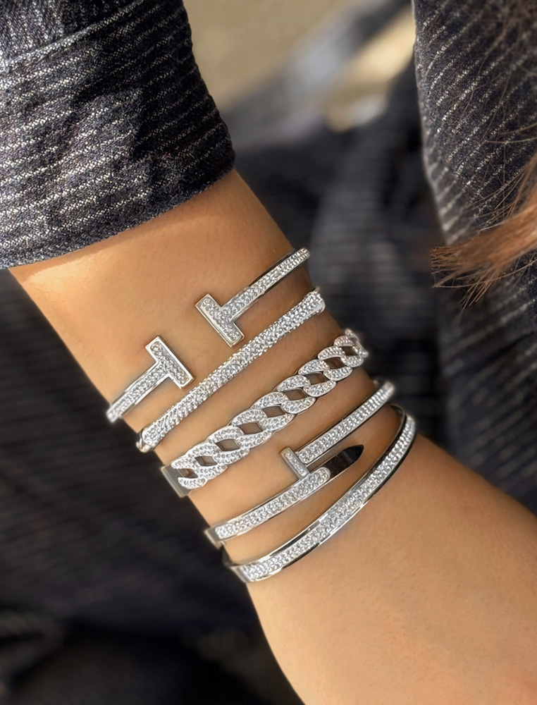 1FB67173-C94D-48E5-B0F6-4AF4F92A784Efi